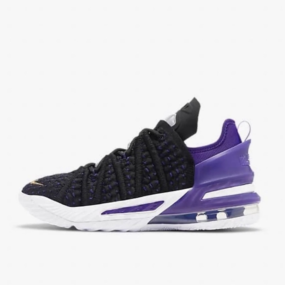 Nike LeBron 18 Basketball Shoes